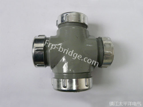 四通(tong)管接頭(tou)